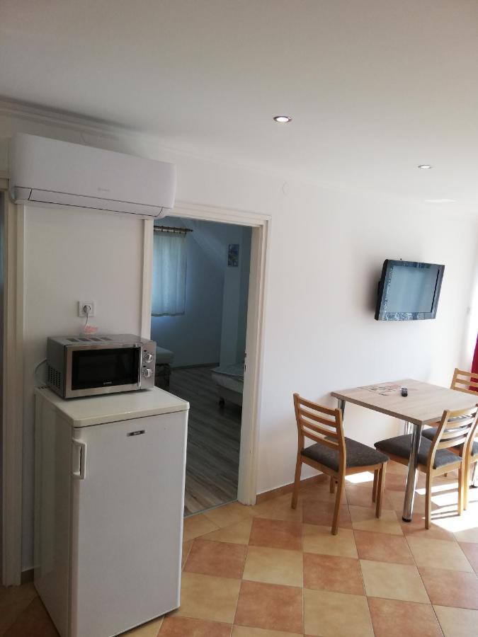 Zoe Apartman Siofok Exterior photo