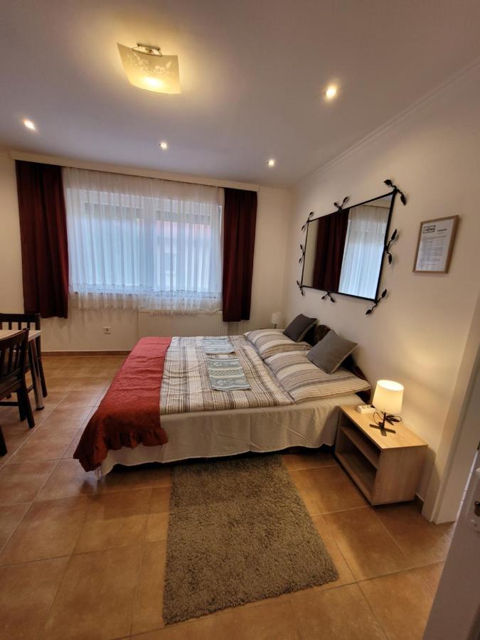 Zoe Apartman Siofok Exterior photo