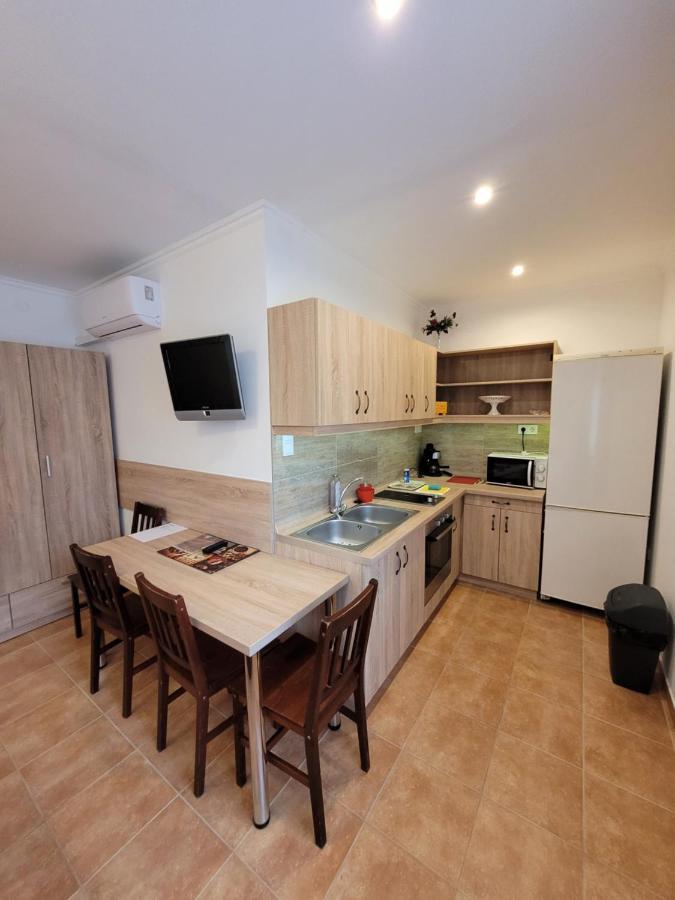 Zoe Apartman Siofok Exterior photo