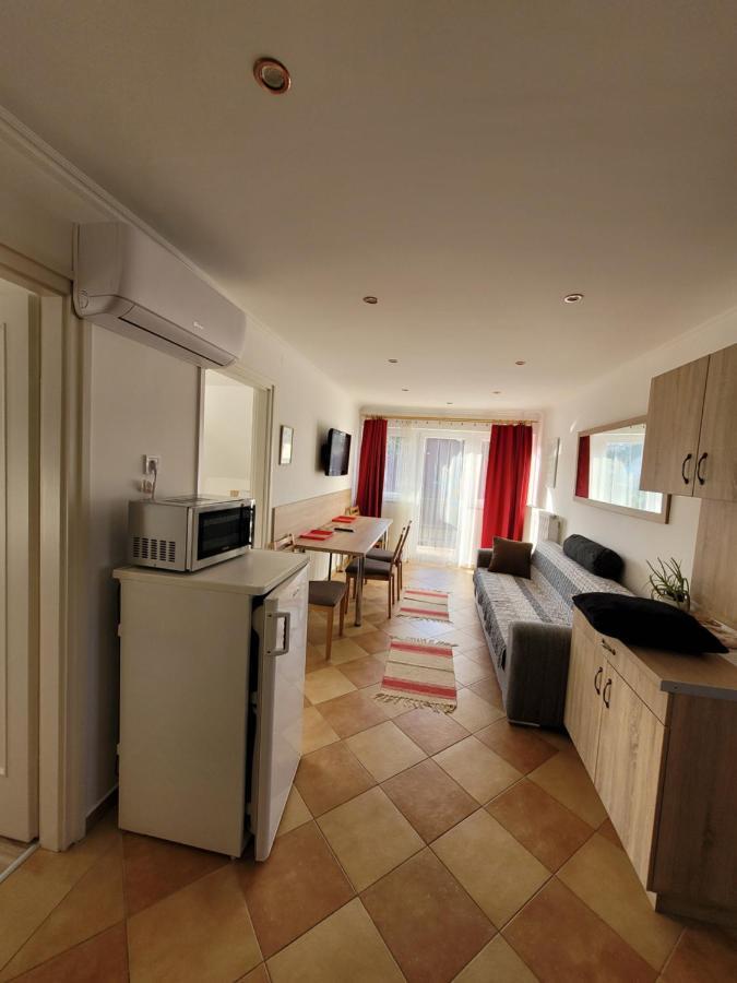 Zoe Apartman Siofok Exterior photo