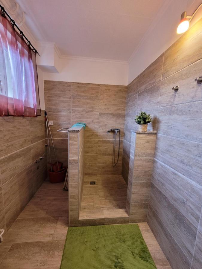 Zoe Apartman Siofok Exterior photo
