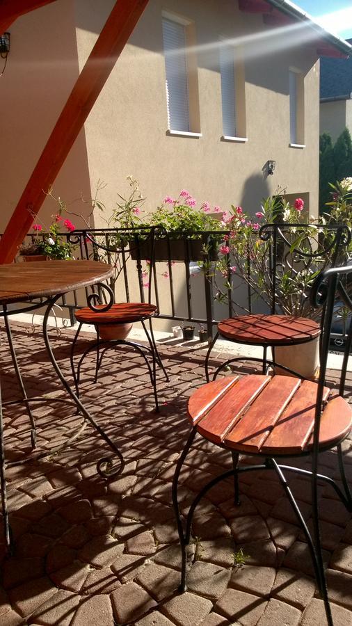 Zoe Apartman Siofok Exterior photo