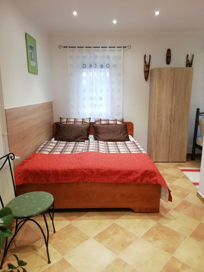 Zoe Apartman Siofok Exterior photo