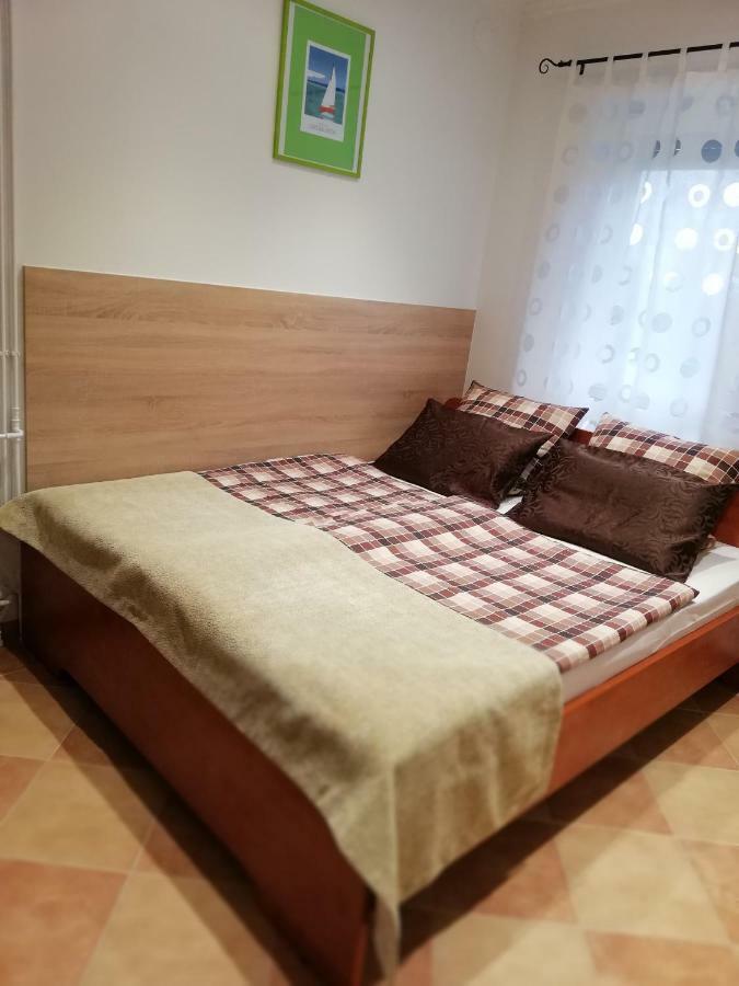Zoe Apartman Siofok Exterior photo