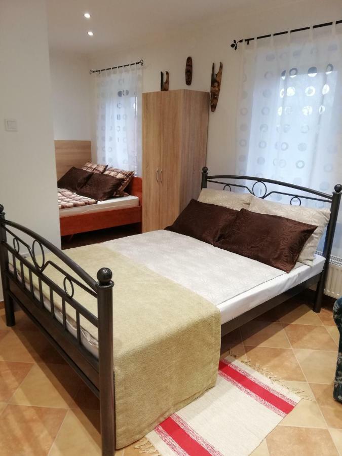 Zoe Apartman Siofok Exterior photo