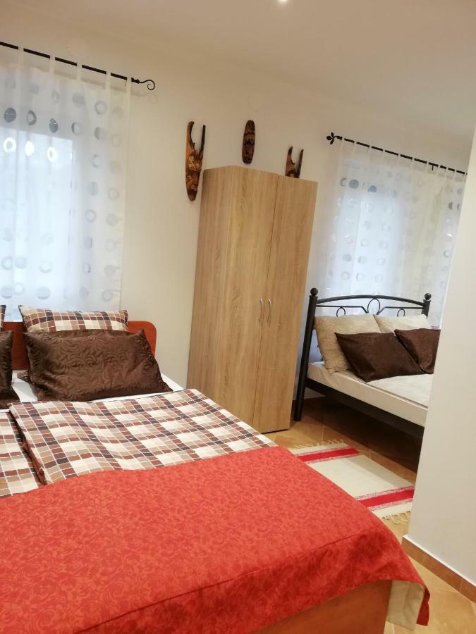 Zoe Apartman Siofok Exterior photo
