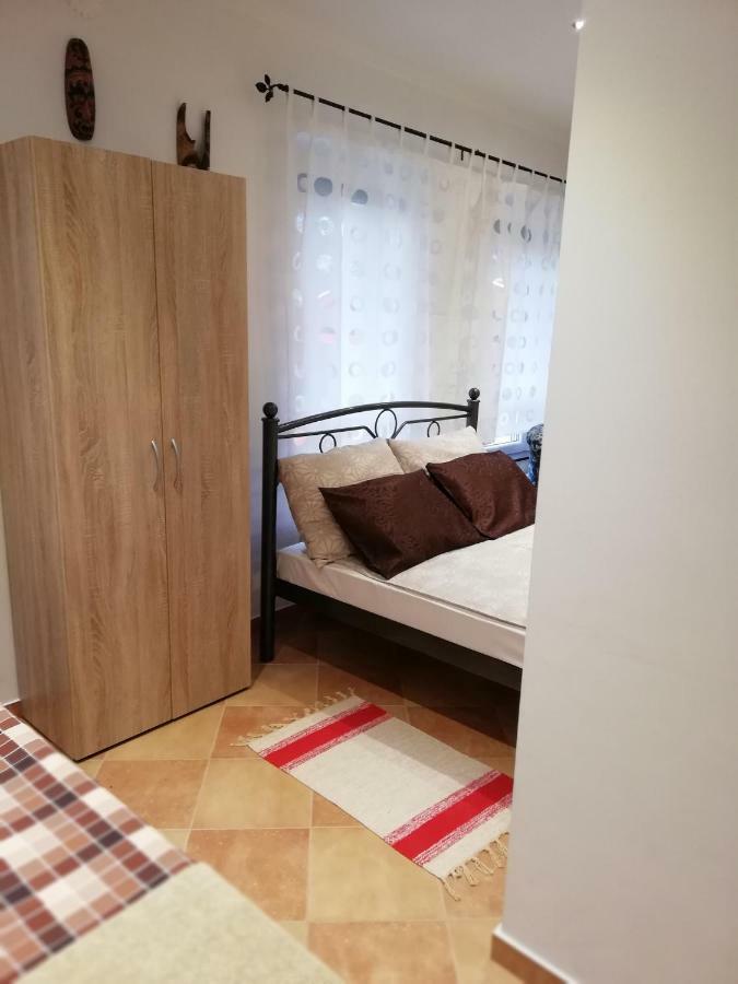 Zoe Apartman Siofok Exterior photo